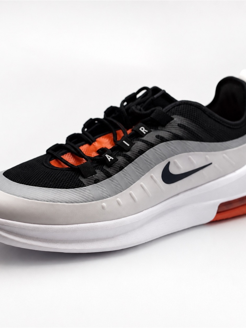 Nike Men's Black, White, and Orange Athletic Shoes BUNDLE Includes cap